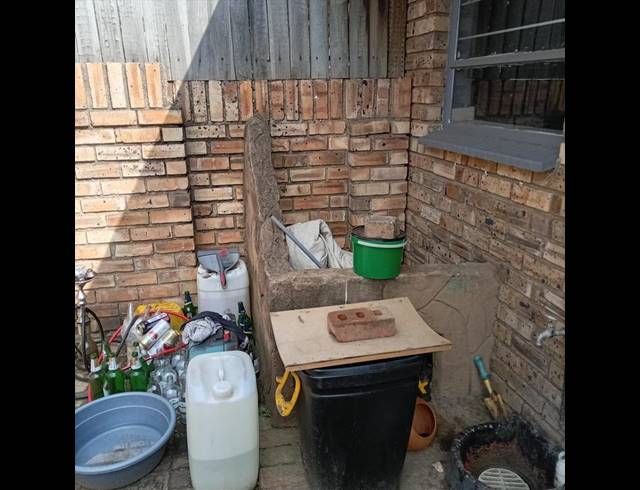 2 BEDROOM HOUSE FOR SALE IN KRUGERSDORP